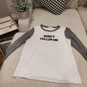 Urban Outfitters 3/4 sleeve shirt size medium